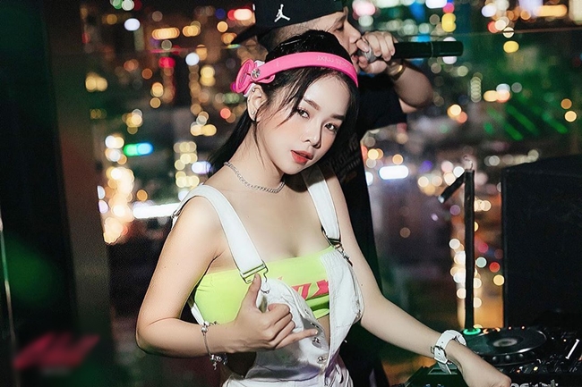 Nữ Dj Đầy Sức Hút: Bộ Sưu Tập Ảnh Gái Dj Quyến Rũ Và Nổi Bật