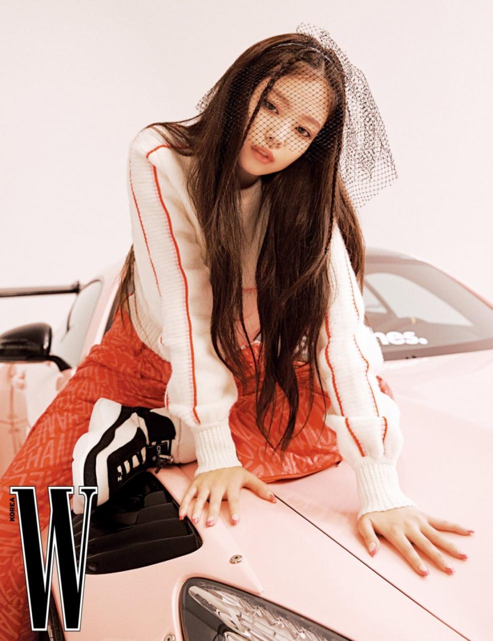 Jennie (Blackpink) Khoe Sắc Kiêu Kỳ Trong Loạt Thiết Kế Coco Neige | Vov.Vn