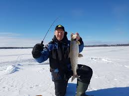 My First Lake Simcoe Ice Fishing Experience - Shelovestofish.Com